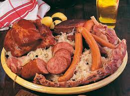 Repas choucroute organisé par la société de Chasse de Montcaret